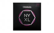 D`Addario NYXL32130SL REG LIGHT 6 STRING 32-130